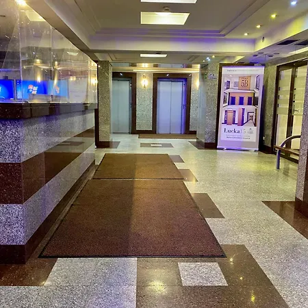 Warsawcitycenterviewapartment * ורשה